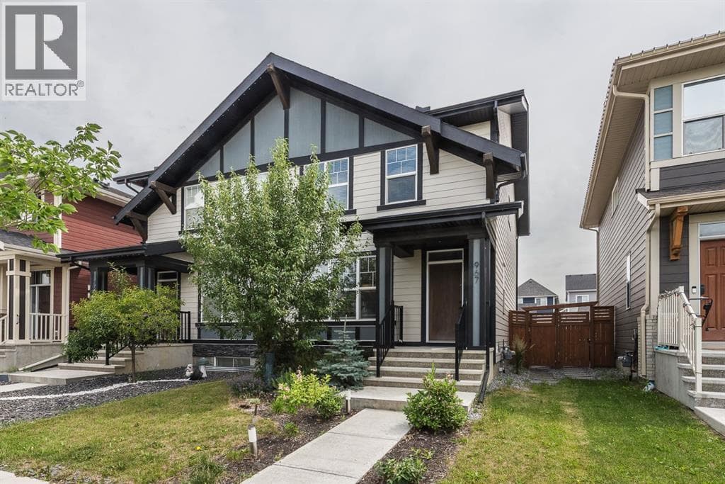 967 Mahogany Boulevard SE