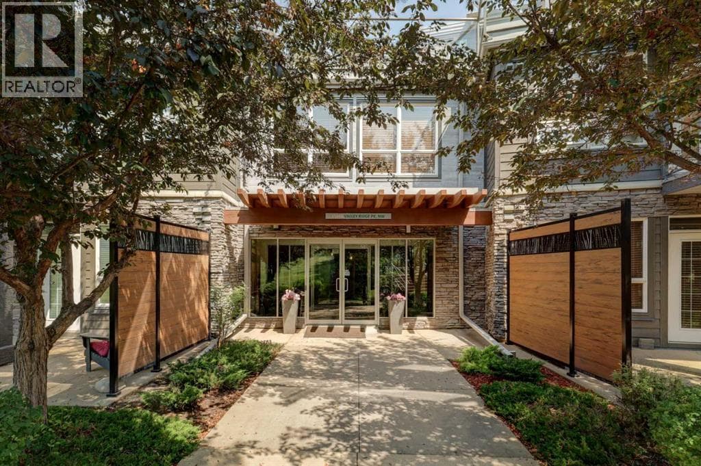 105, 11642 Valley Ridge Park NW