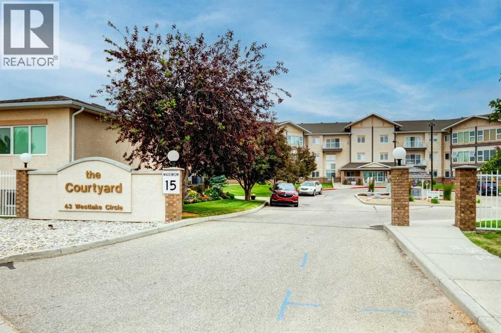 109, 43 Westlake Circle