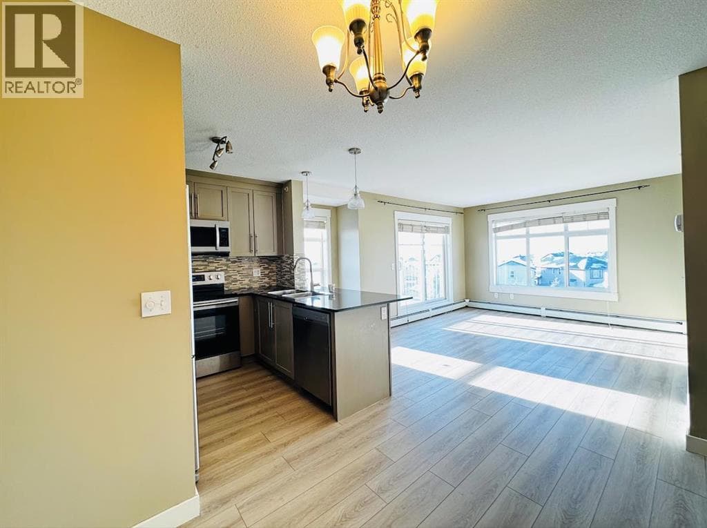 6413, 155 Skyview Ranch Way NE