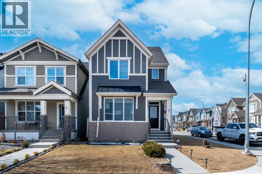 5 Masters Street SE