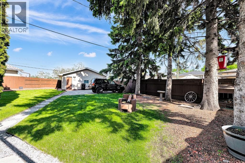 173 Margate Close NE