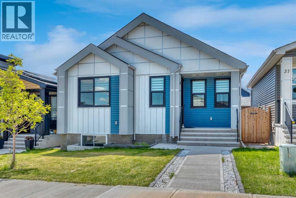 33 Lucas Rise NW
