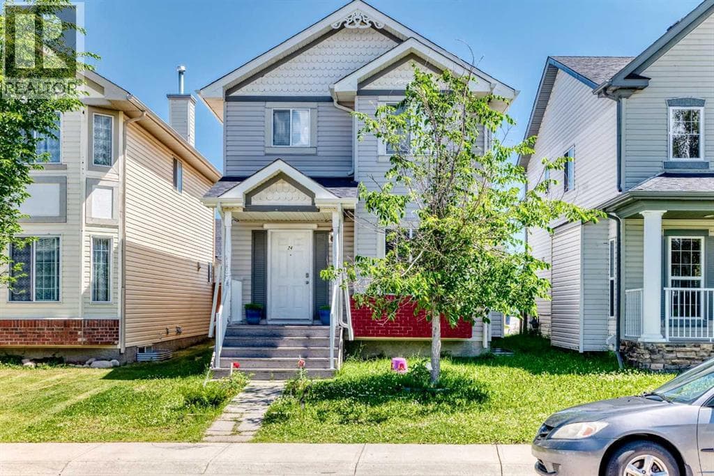 24 Taralake Road NE