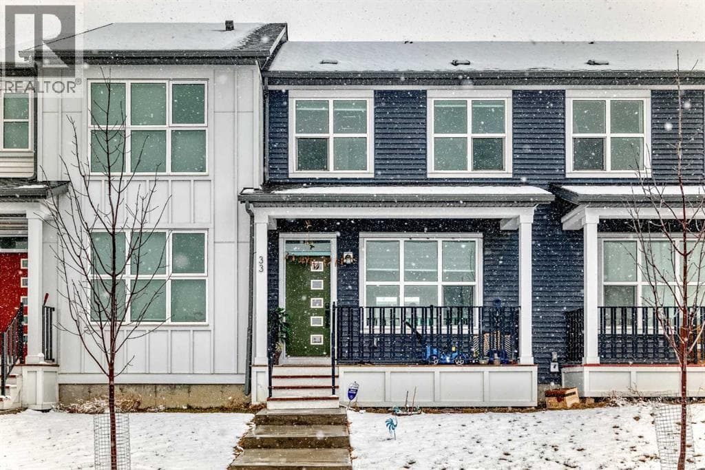 33 Savanna Manor NE