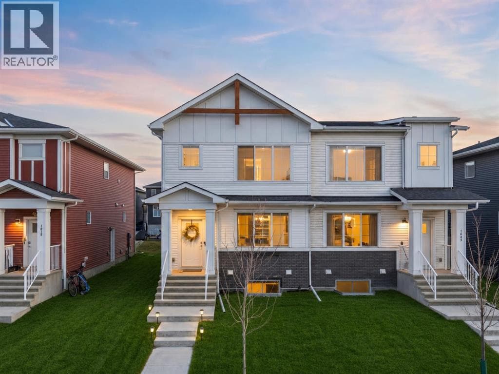 1053 west lakeview Drive