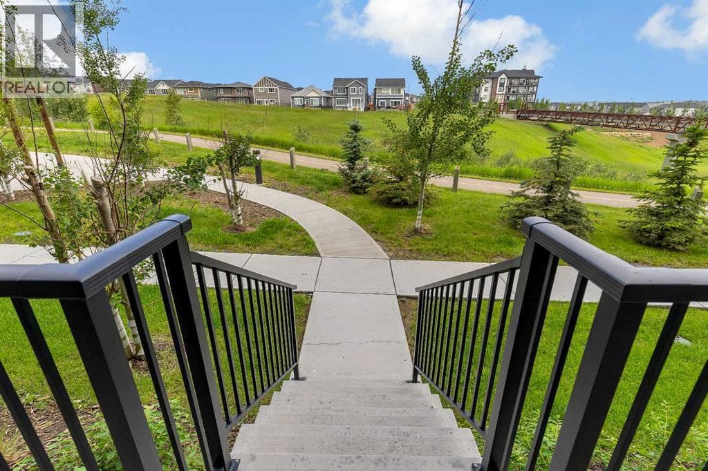 112, 40 Sage Hill Walk NW