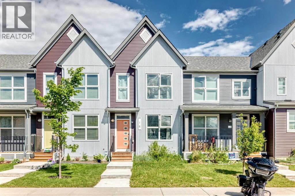 16 Carringvue Way NW