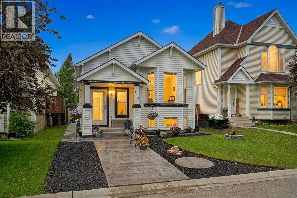 113 Mt Lorette Place SE
