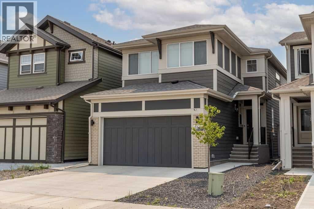 338 Magnolia Way SE