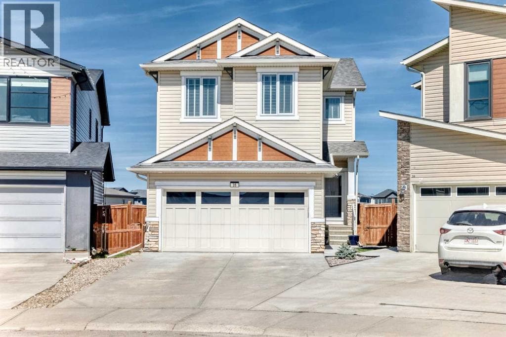 35 Walden Mount SE
