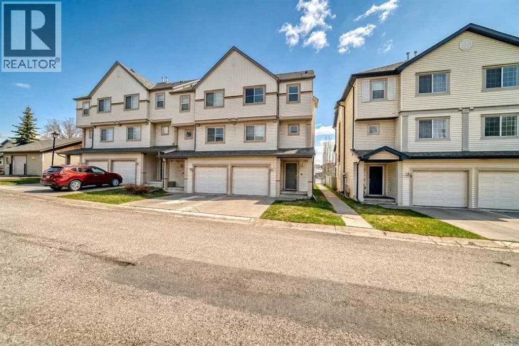 17 Copperfield Court SE