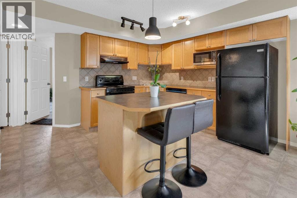 411, 140 Sagewood Boulevard SW