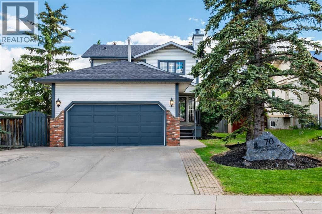 70 West Mackay Crescent
