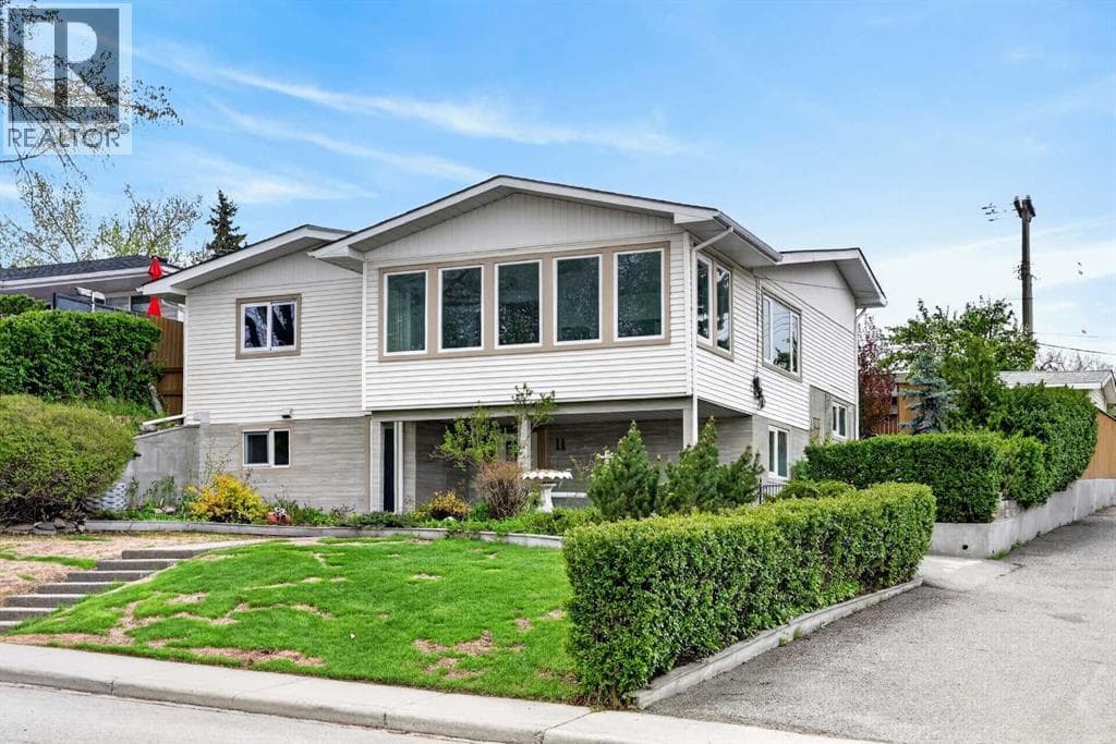 11 Selkirk Drive SW