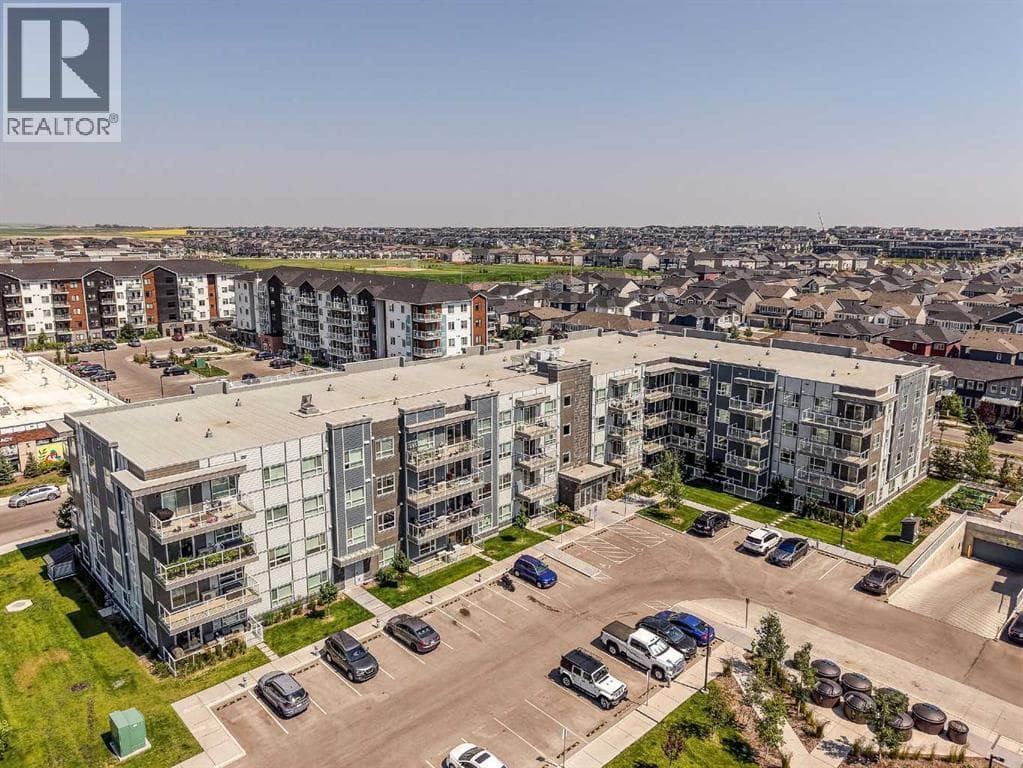 208, 80 Carrington Plaza NW