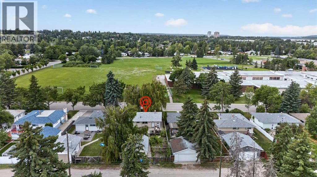 39 Hillgrove Crescent SW