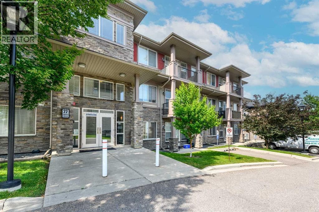 108, 22 Panatella Road NW