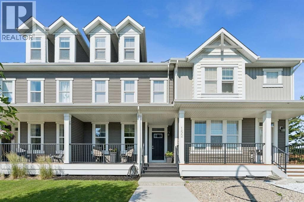 152 South Point Court SW