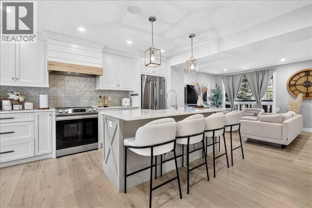 75 Shawglen Way SW