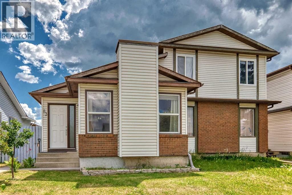 83 Whitworth Way NE
