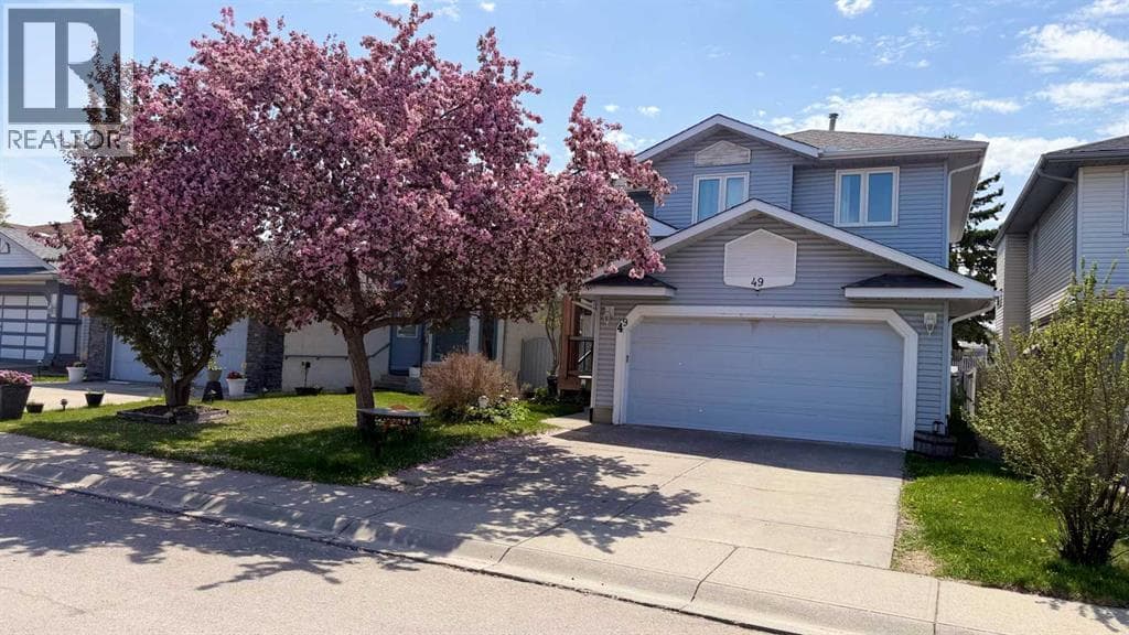 49 Applewood Court SE