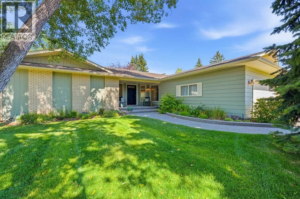 604 Willoughby Crescent SE