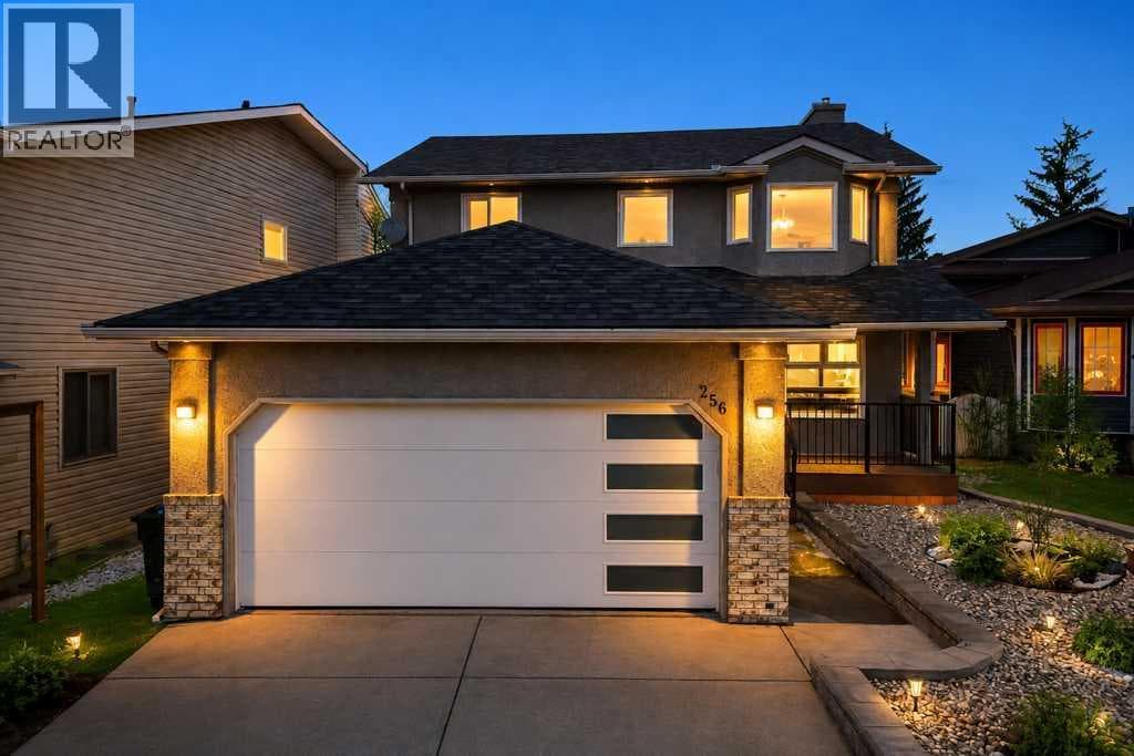 256 Riverside Mews SE