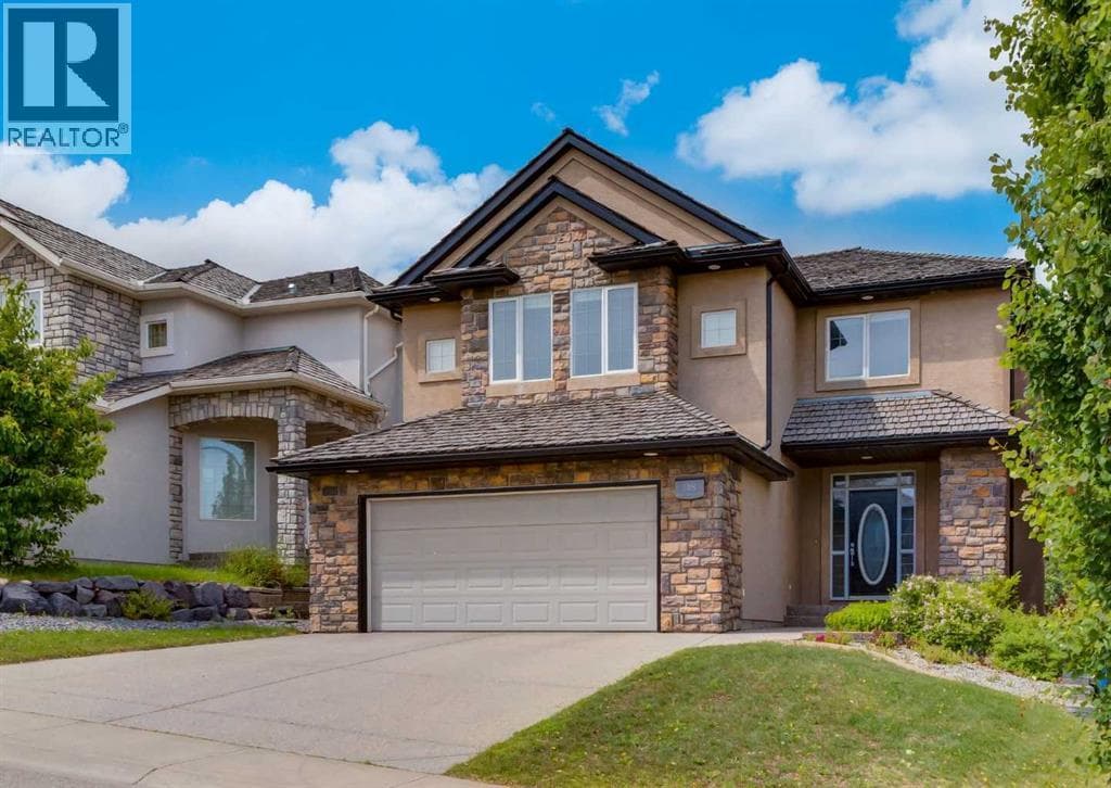 98 Royal Ridge Mount NW
