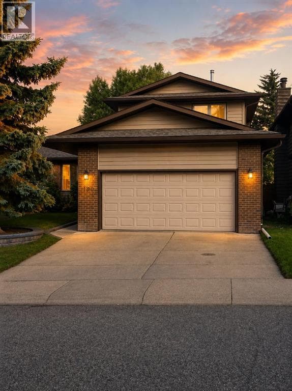 160 Hawkwood Way NW