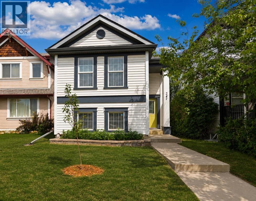 247 Copperfield Heights SE