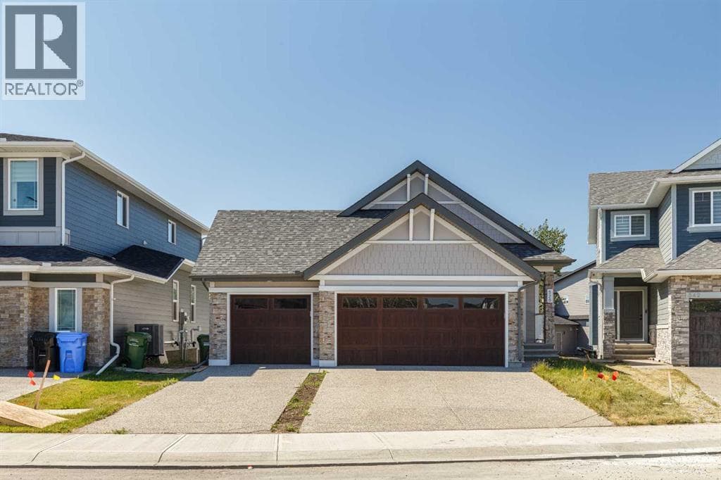 528 Legacy Woods Circle SE