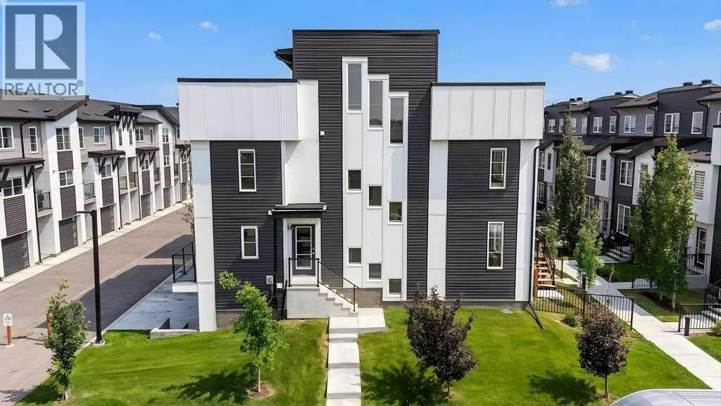 709, 474 Seton Circle SE