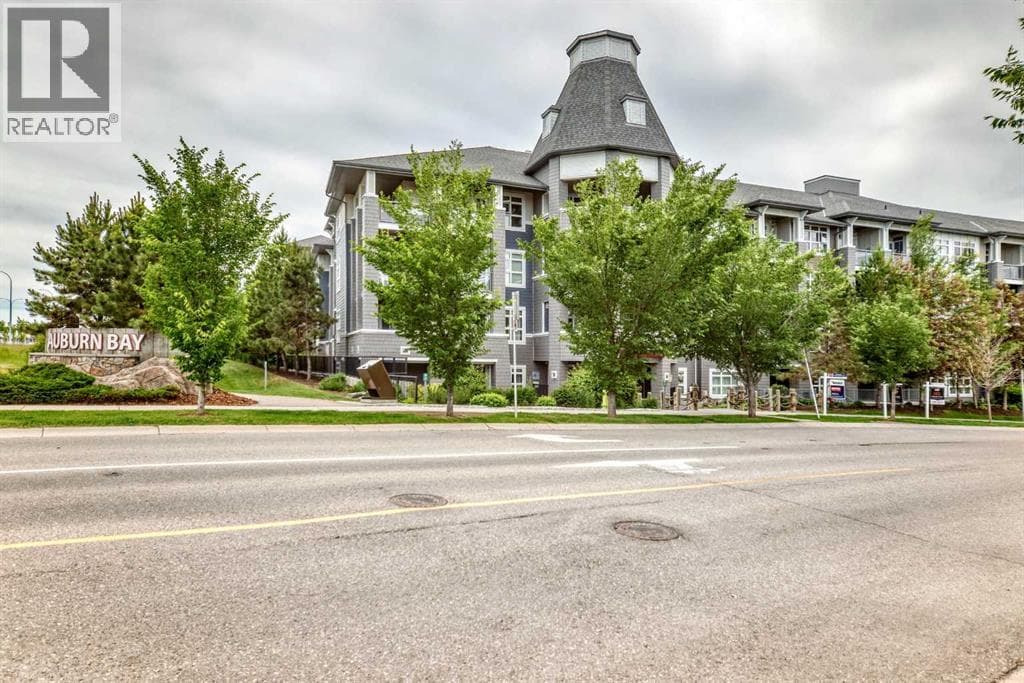 231, 25 Auburn Meadows Avenue SE