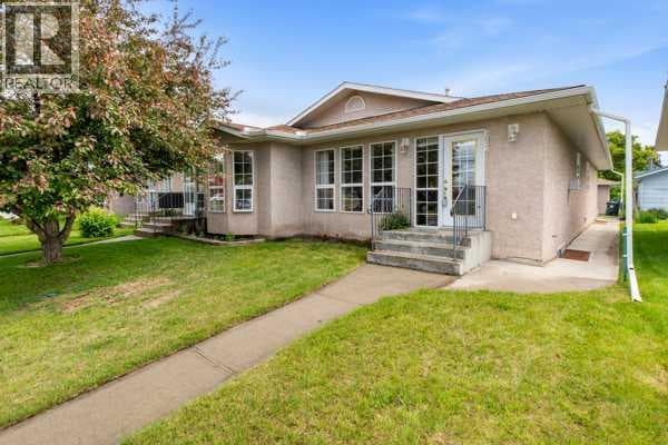 303A Centre Street N