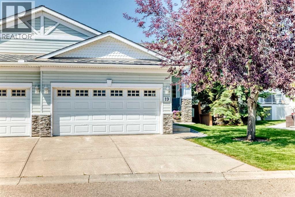 19 Rocky Ridge Villas NW