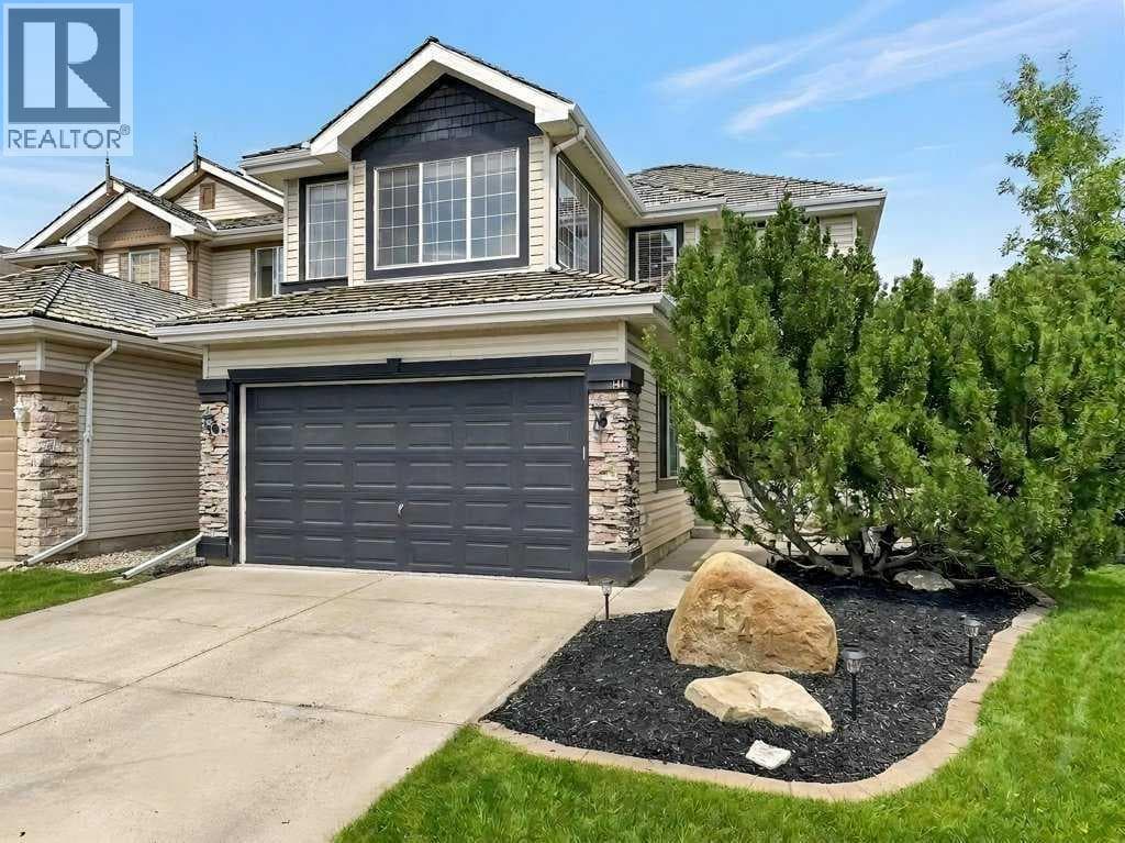 141 Douglas Glen Manor SE