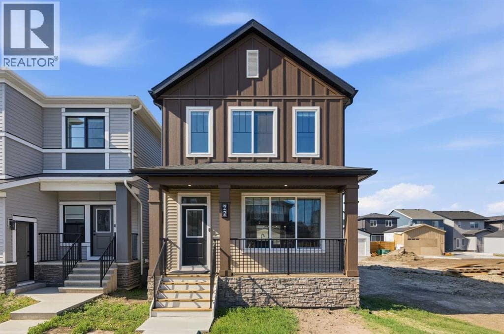 22 Chinook Winds Court SW