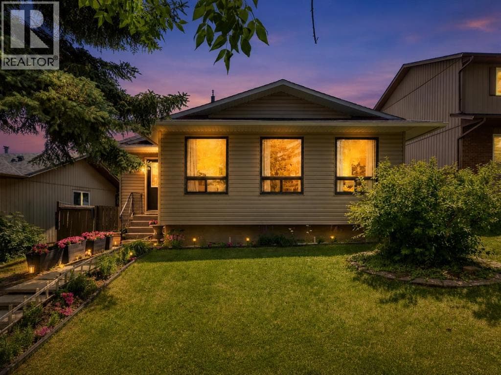 11 Bedford Drive NE