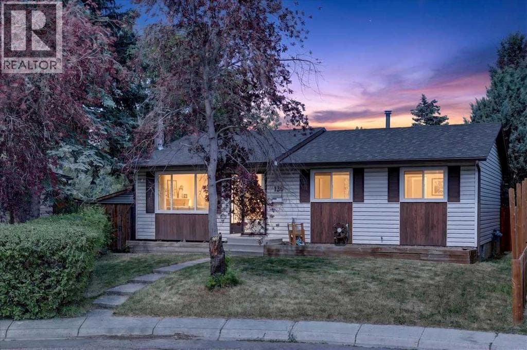 136 Templeview Place NE