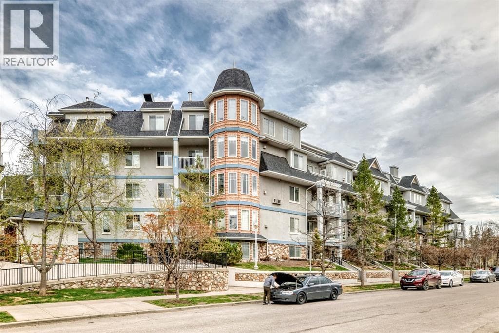 101, 2422 Erlton Street SW
