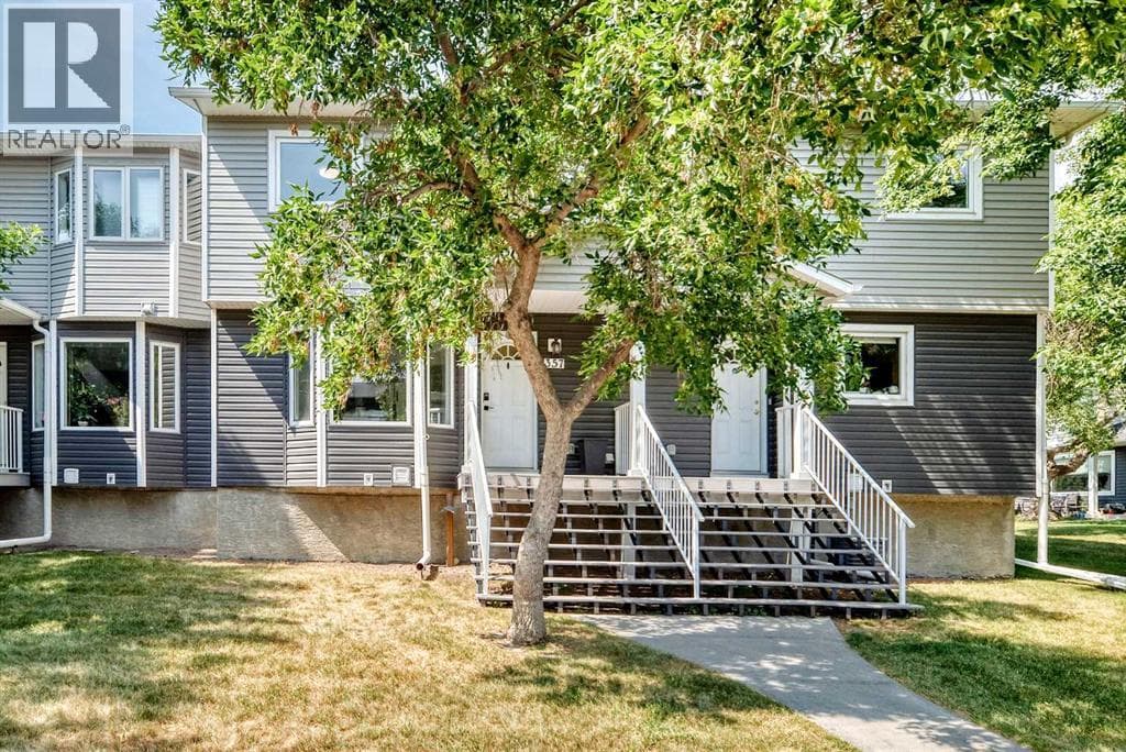 357 Regal Park NE