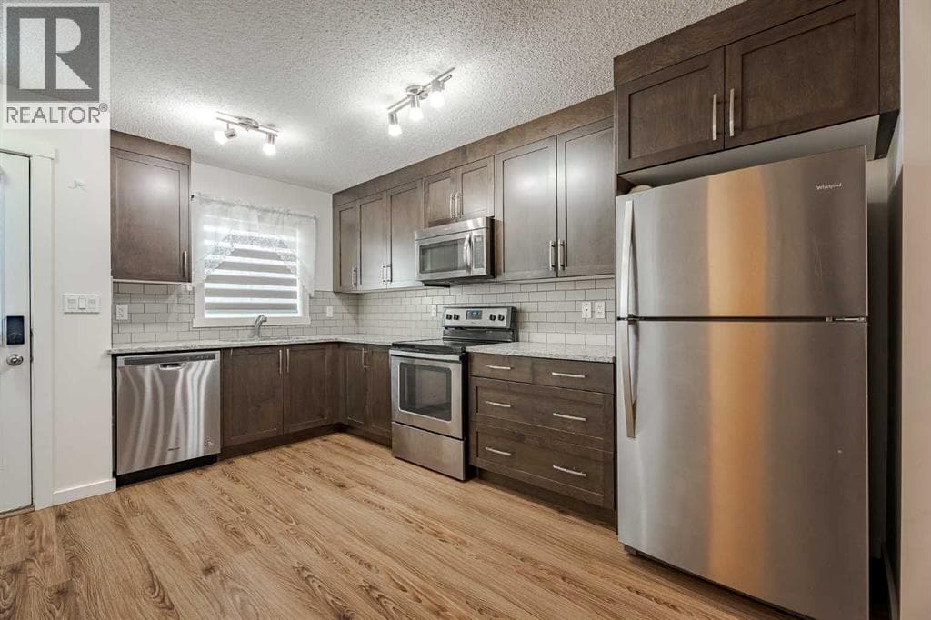 202, 2400 Ravenswood View SE