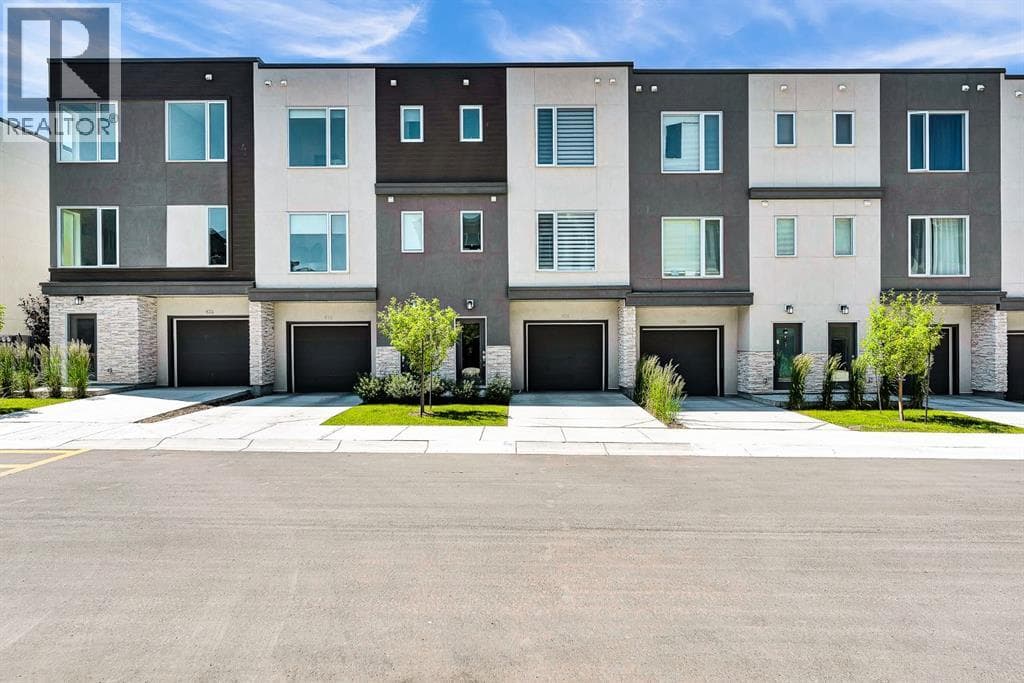 426 Shawnee Square SW