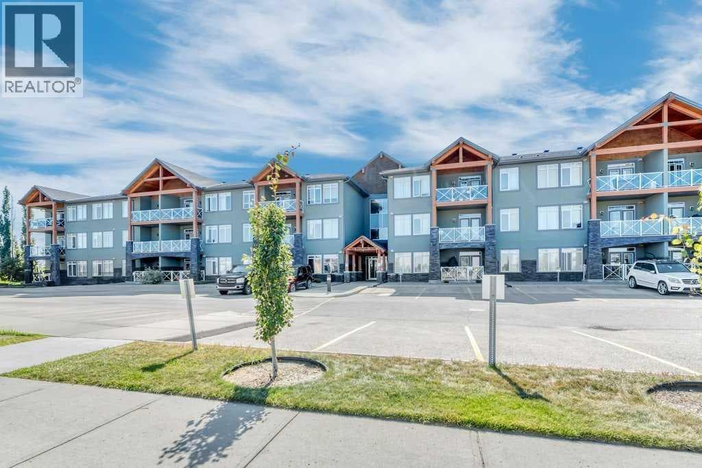102, 1005B Westmount Drive