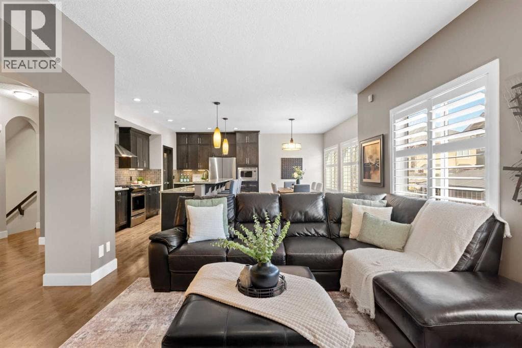 809 Canoe Green SW