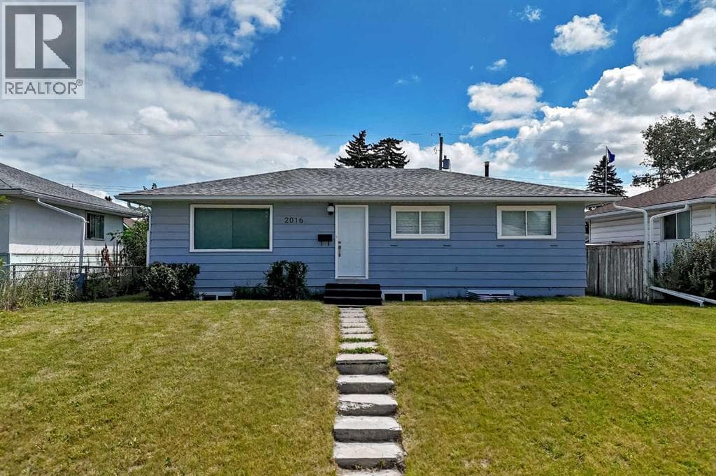 2016 46 Street SE