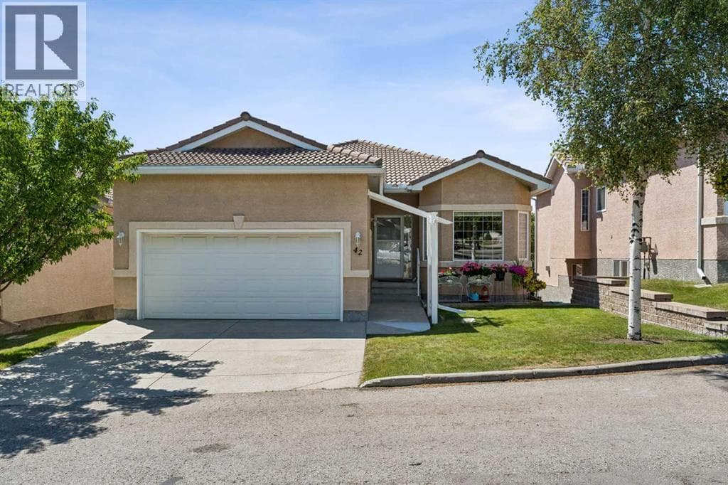 42 Scimitar Circle NW