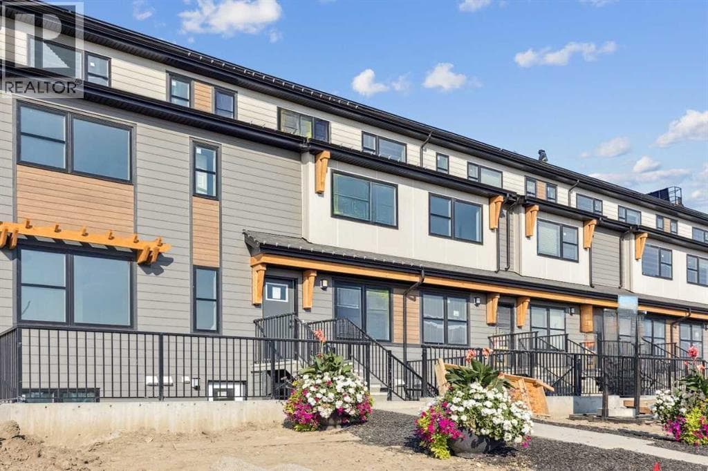 806, 135 Mahogany Parade SE