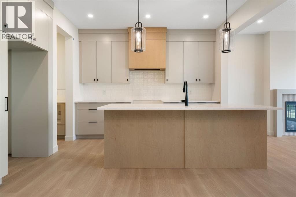 112 Sunrise Heath